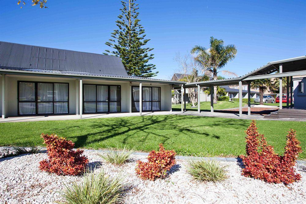 Kiwi Airport Backpackers Hostel Auckland Exterior photo