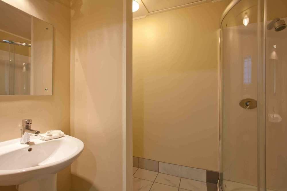 Kiwi Airport Backpackers Hostel Auckland Exterior photo