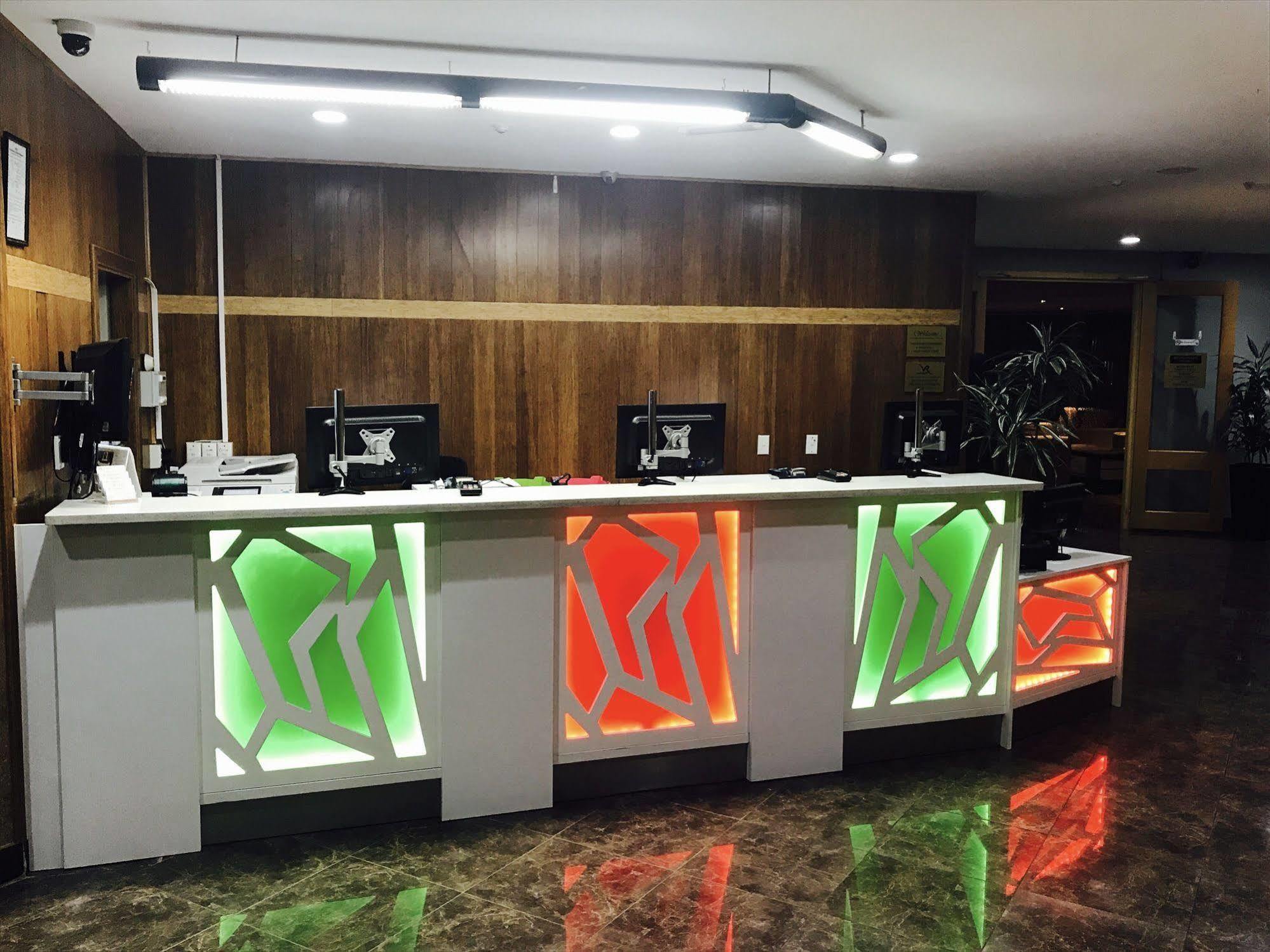 Kiwi Airport Backpackers Hostel Auckland Exterior photo