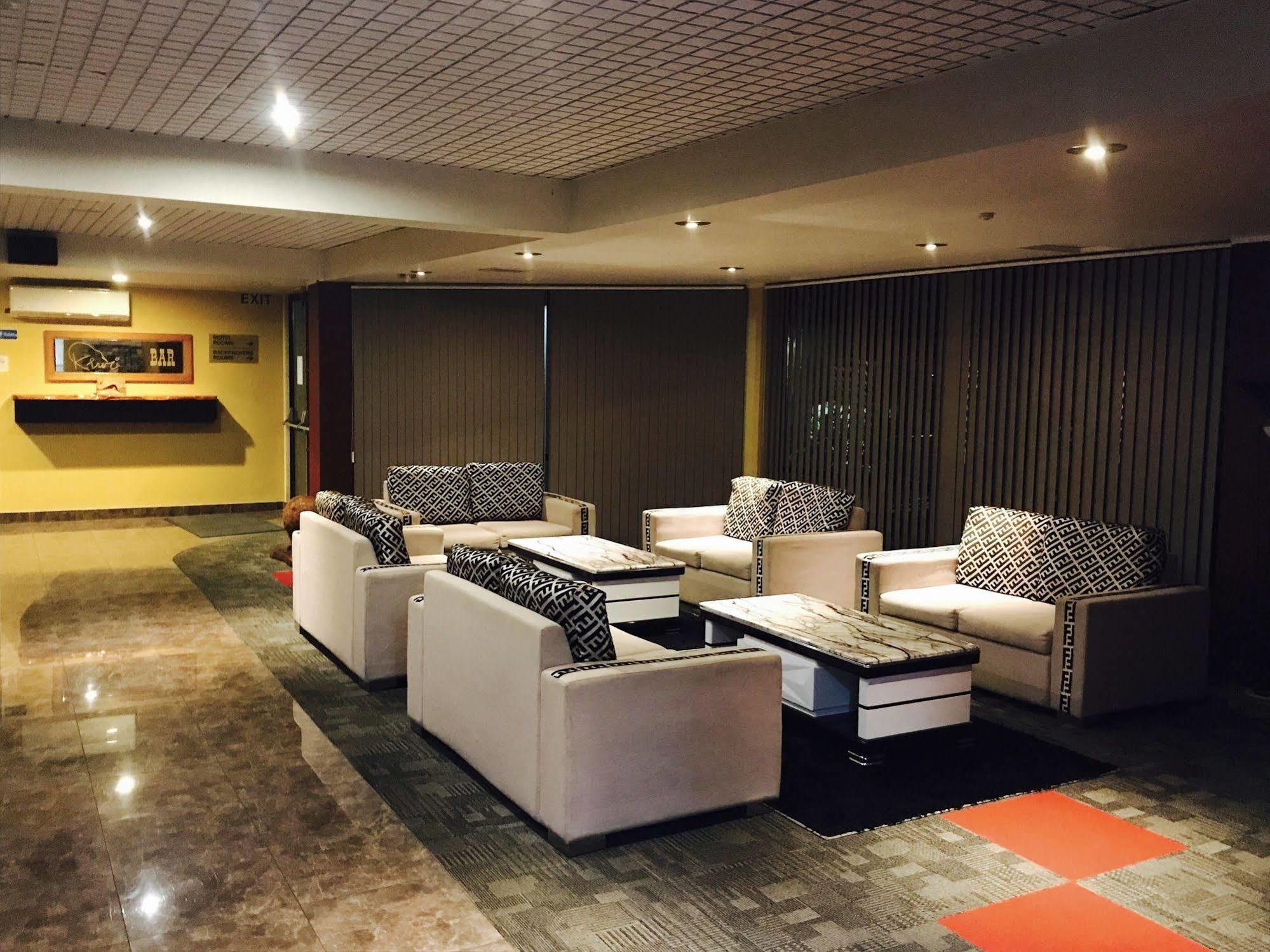 Kiwi Airport Backpackers Hostel Auckland Exterior photo